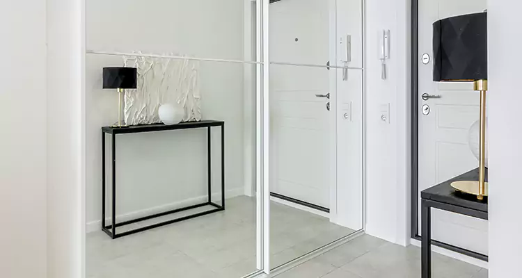 Mirrored Bifold Closet Doors Repair in Pensacola, FL