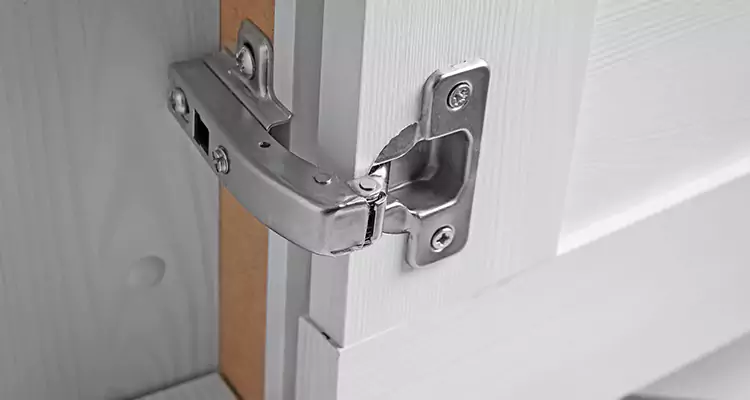 Shower Door Hinge Replacement in Pensacola, FL