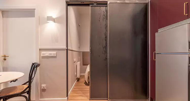 We Fix Closet Sliding Door in Pensacola, FL