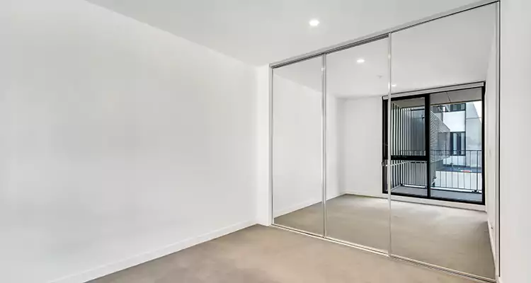 Why Homeowners Choose Us for Sliding Mirror Door Replacement in Pensacola, FL