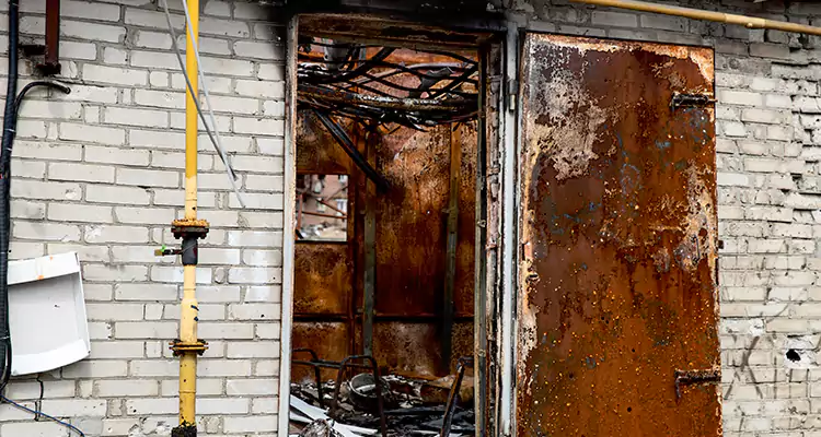 Metal Door Rust Repair in Pensacola, FL